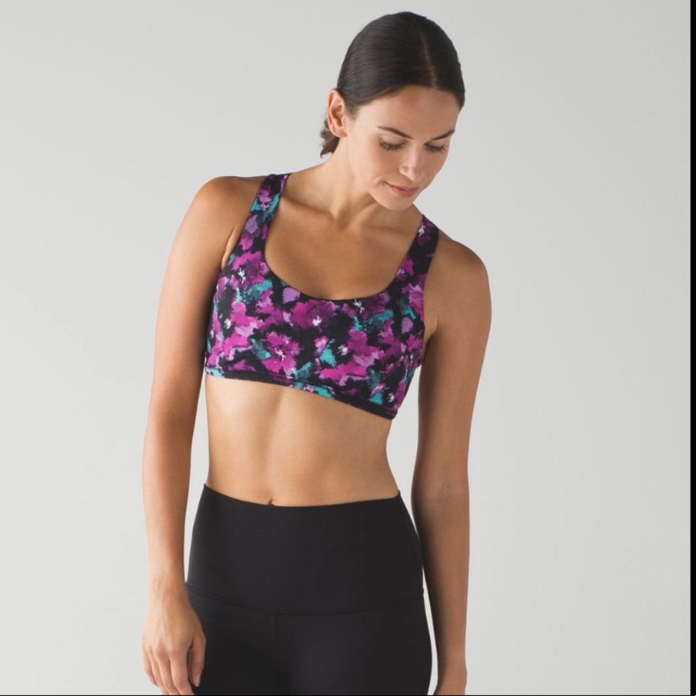 LULULEMON FREE TO BE TRANQUIL BRA
